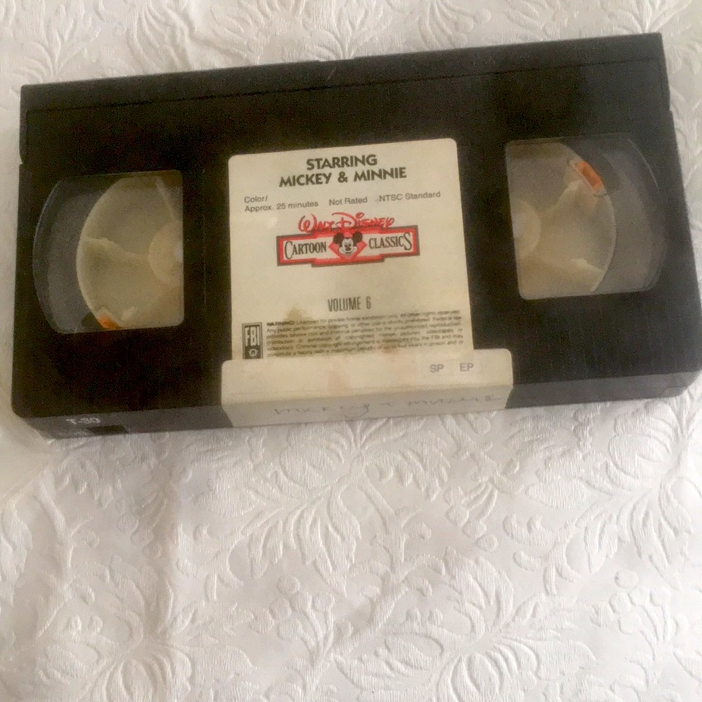 VTG Walt Disney Cartoon Classics Volume 6 Starring Mickey & Minnie VHS